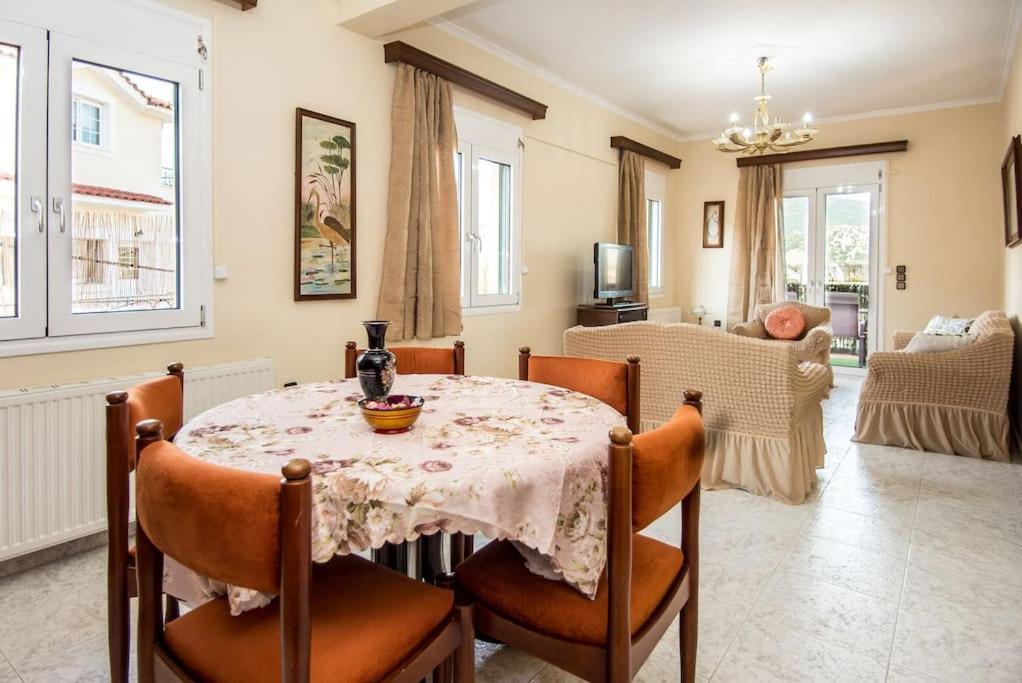 Апартаменты Stefanos House Аргостолион Экстерьер фото