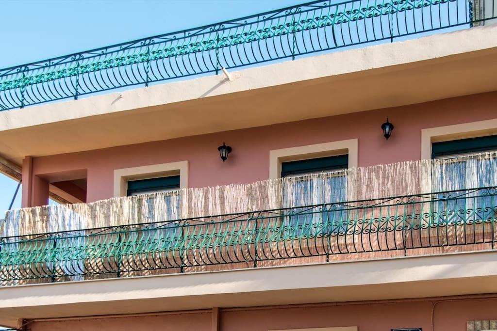 Апартаменты Stefanos House Аргостолион Экстерьер фото